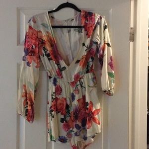 LF flower romper size small